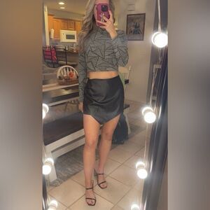 Geometric Print Silver & Black Shimmer Bodycon Mesh Long Sleeve Cropped Top